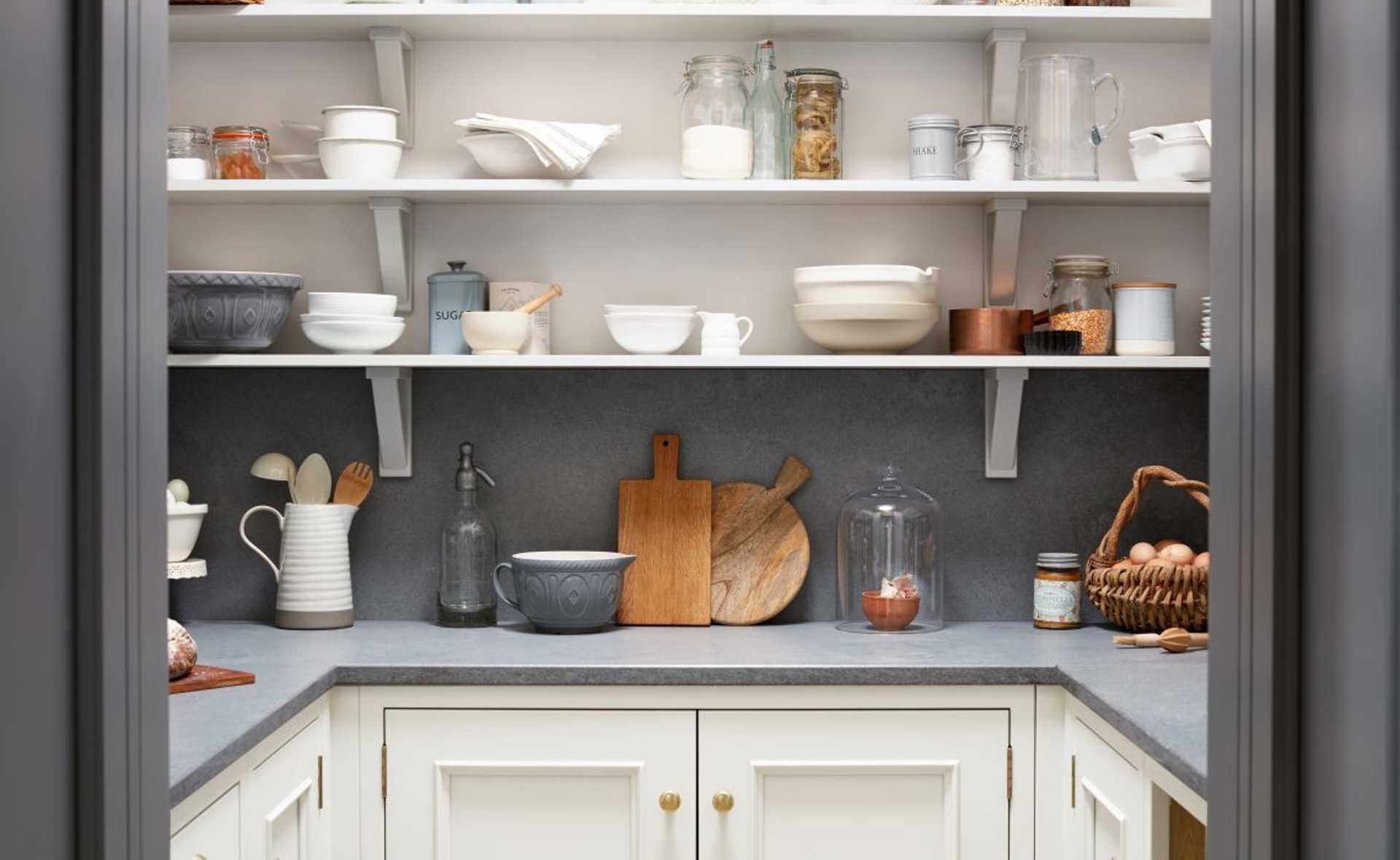 How to style open shelving in the kitchen