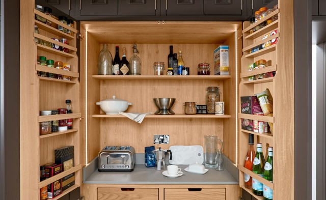 The benefits of a kitchen pantry