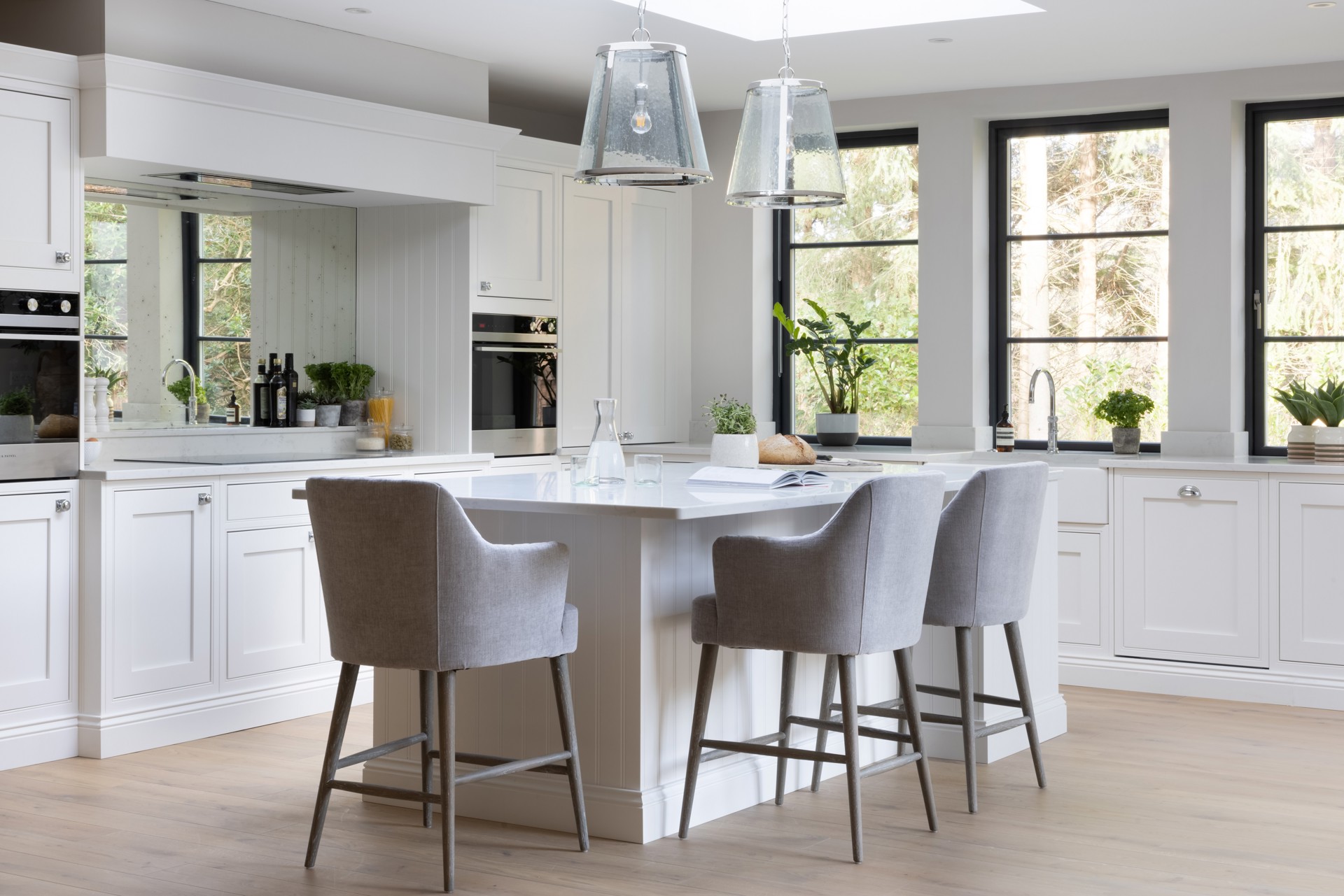 Bright and Timeless Ovolo kitchen by Ella Austin Kitchens 