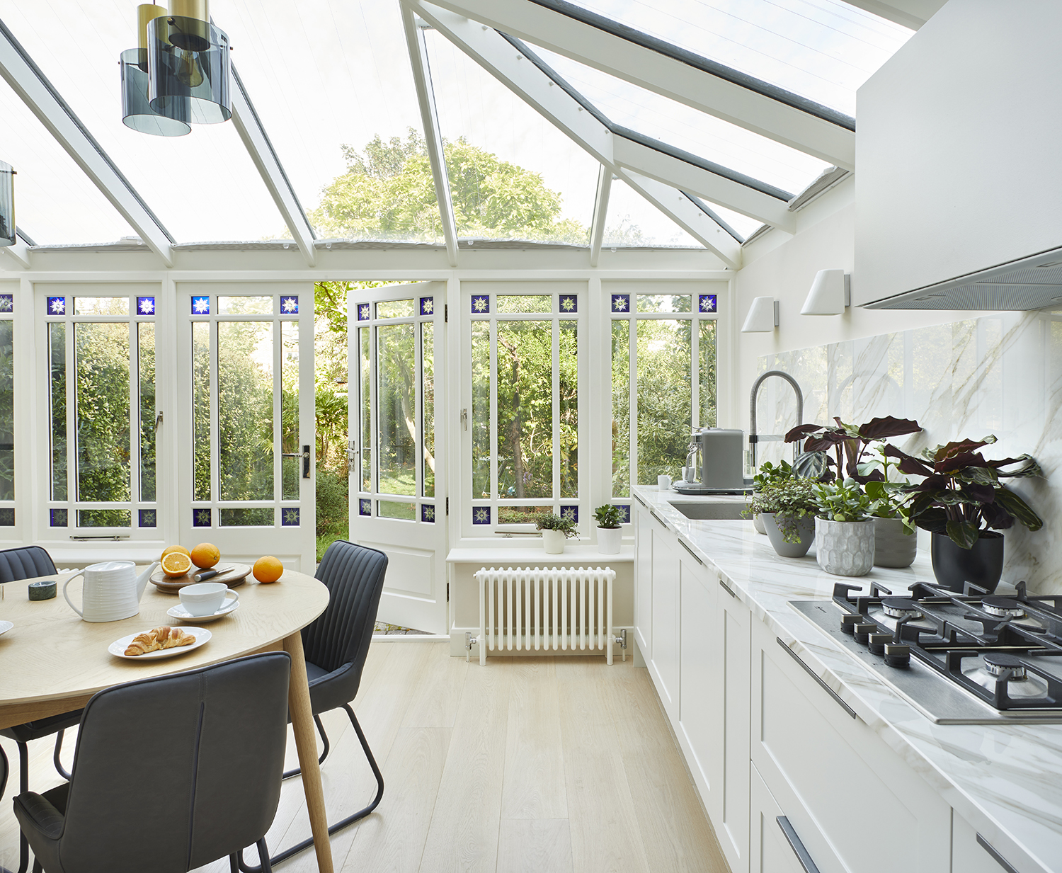 Hunton in Porcelain