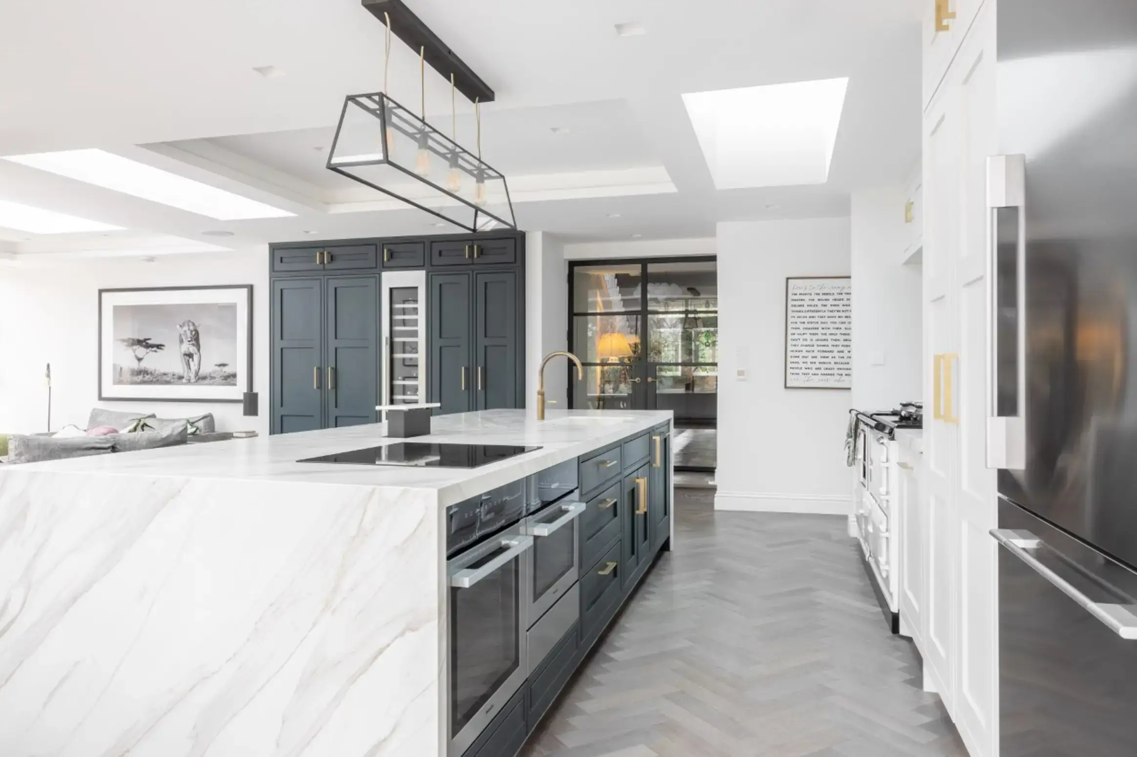 1909 Ovolo, Bespoke 