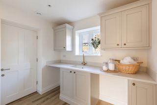 Mornington Vale Taupe Grey