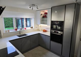 Unity Gloss Dust Grey & White Two Tone